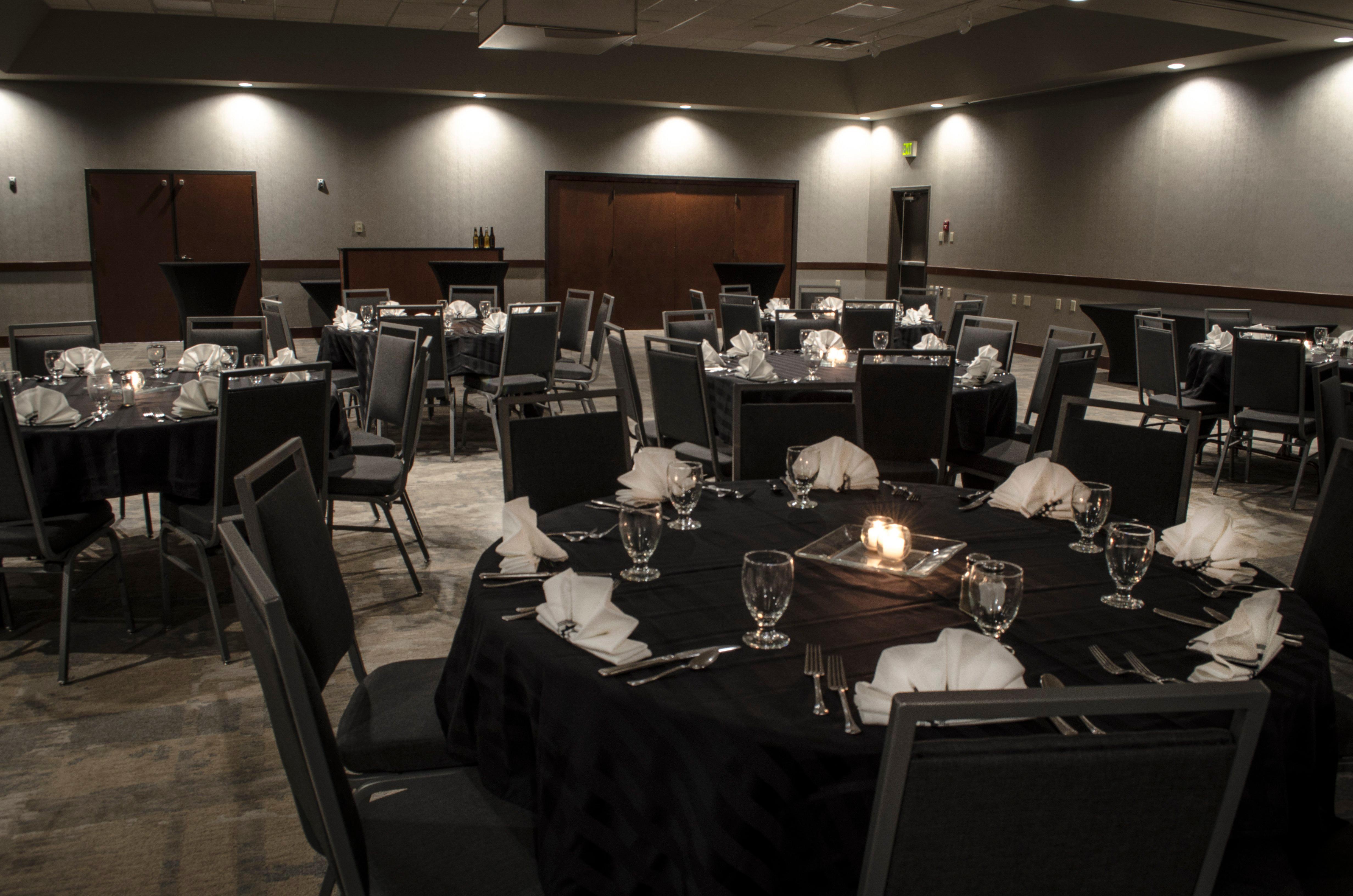 Holiday Inn Fargo By Ihg Buitenkant foto