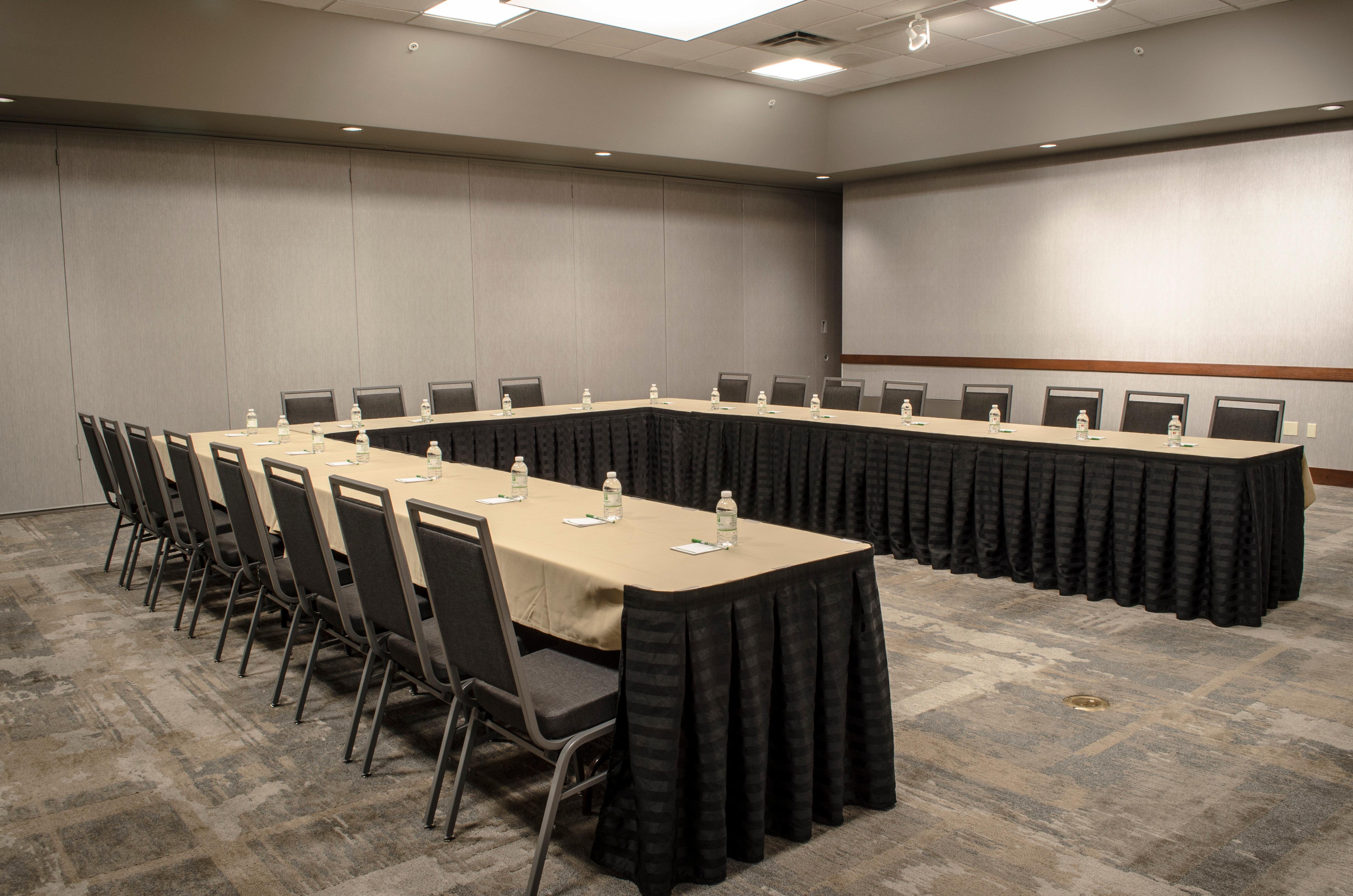 Holiday Inn Fargo By Ihg Buitenkant foto