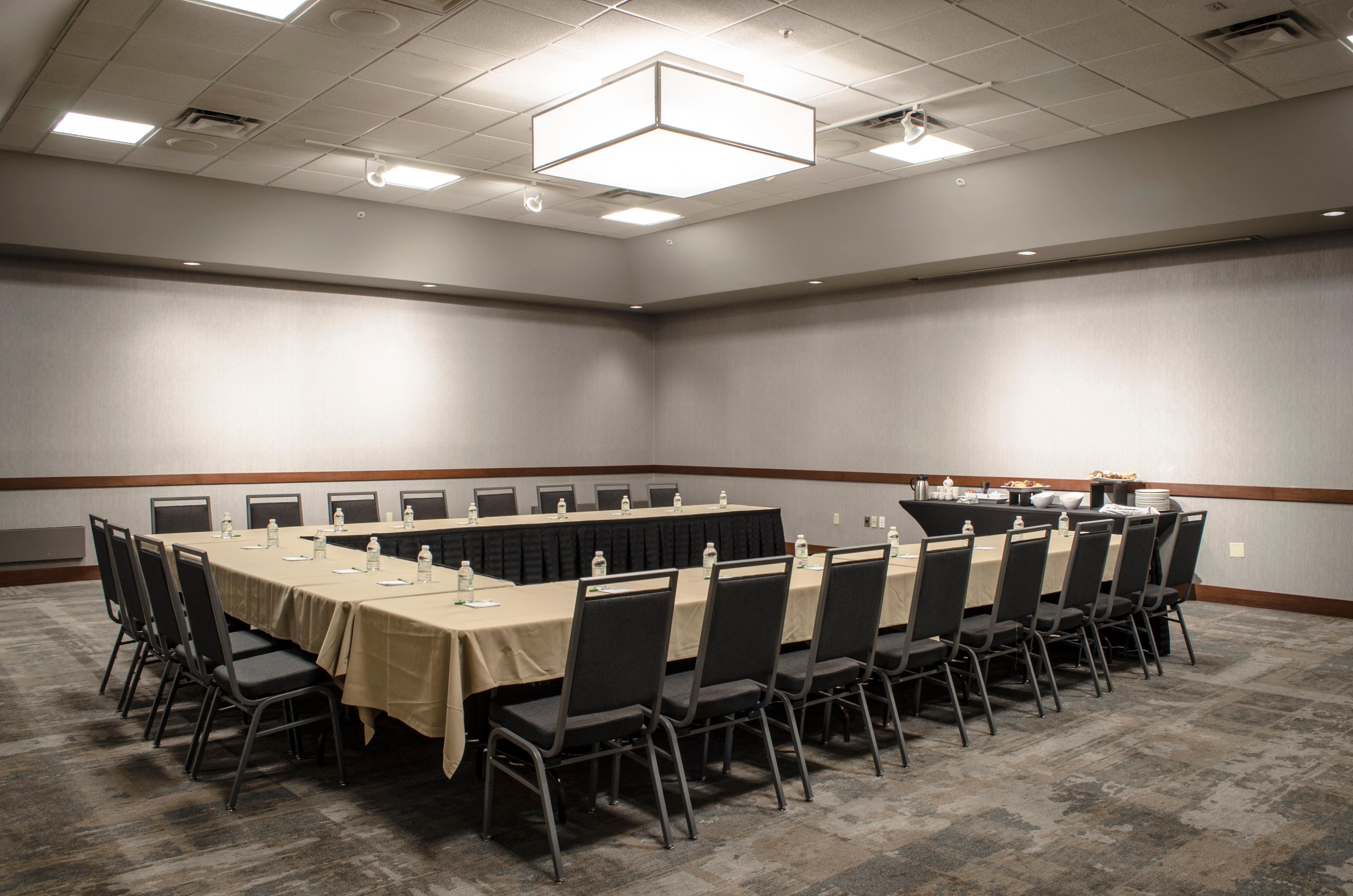 Holiday Inn Fargo By Ihg Buitenkant foto