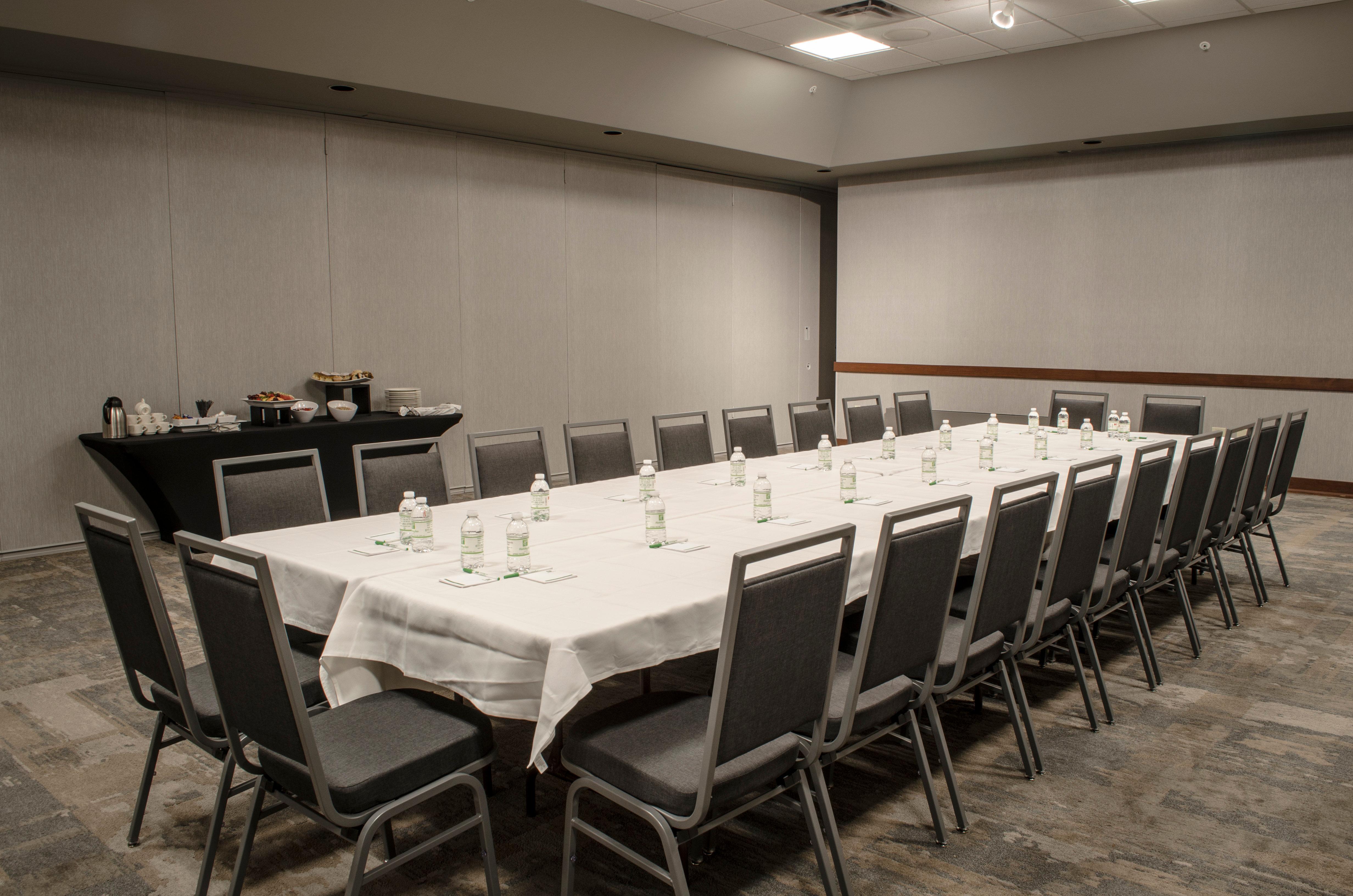 Holiday Inn Fargo By Ihg Buitenkant foto