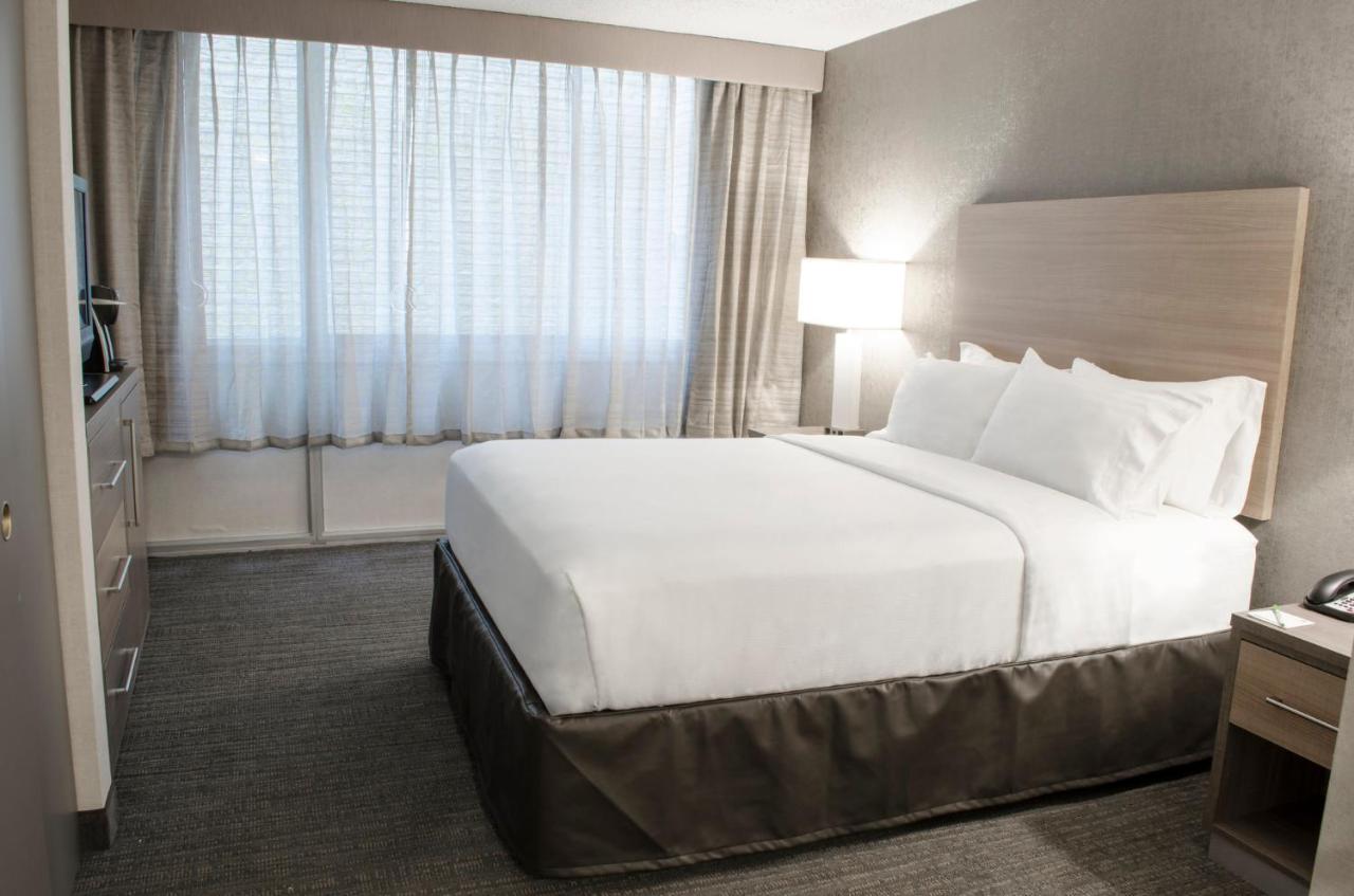 Holiday Inn Fargo By Ihg Buitenkant foto